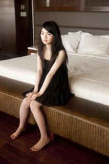 Sayumi Michishige feet photo 16