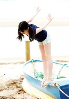 Sayumi Michishige feet photo 4