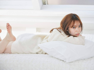 Sayuri Date feet photo 11