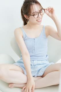 Sayuri Date feet photo 6