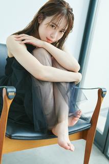 Sayuri Date feet photo 2