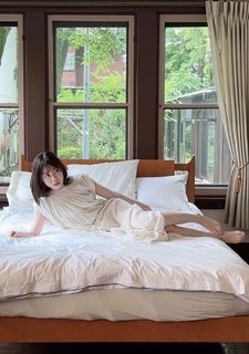 Sayuri Date feet photo 5