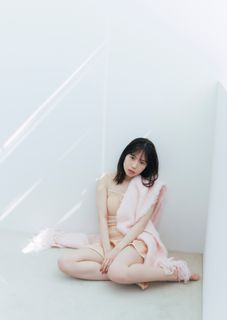 Sayuri Date feet photo 16