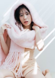Sayuri Date feet photo 15
