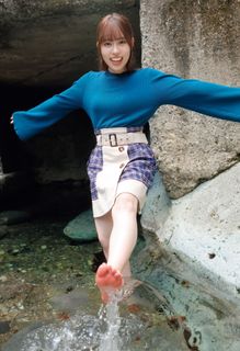 Sayuri Date feet photo 12