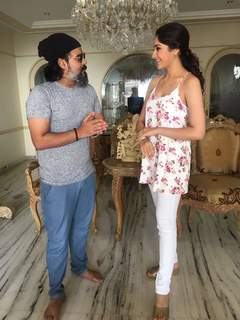 Sayyeshaa Saigal feet photo 14