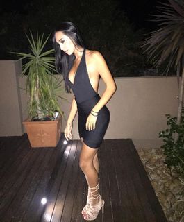 Scarlet Vas feet photo thumbnail