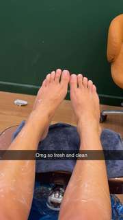 Scarlet Vas feet photo thumbnail