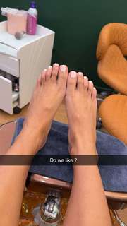 Scarlet Vas feet photo thumbnail