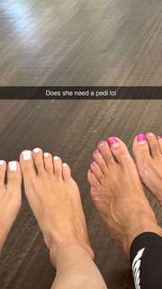 Scarlet Vas feet photo thumbnail