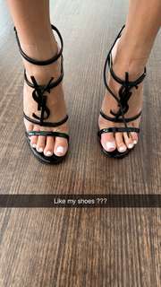 Scarlet Vas feet photo thumbnail