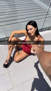 Scarlet Vas feet photo thumbnail
