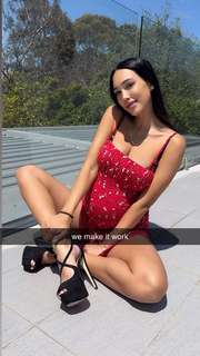 Scarlet Vas feet photo thumbnail
