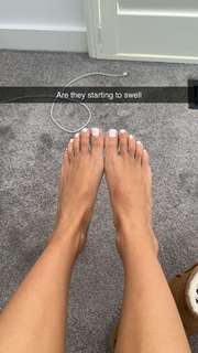 Scarlet Vas feet photo thumbnail