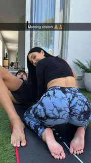 Scarlet Vas feet photo thumbnail