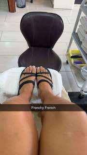 Scarlet Vas feet photo thumbnail