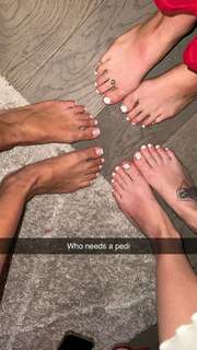 Scarlet Vas feet photo thumbnail