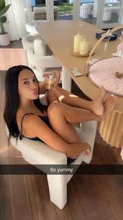 Scarlet Vas feet photo thumbnail