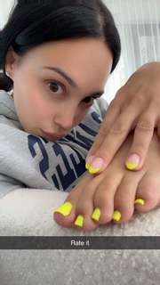 Scarlet Vas feet photo thumbnail