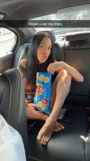 Scarlet Vas feet photo thumbnail