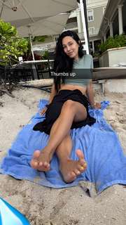 Scarlet Vas feet photo thumbnail