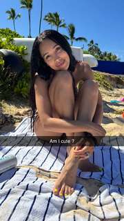 Scarlet Vas feet photo thumbnail