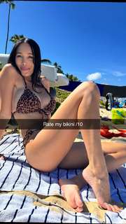 Scarlet Vas feet photo thumbnail