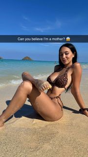 Scarlet Vas feet photo thumbnail