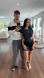 Scarlet Vas feet photo thumbnail