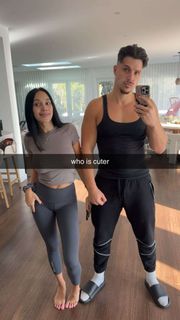 Scarlet Vas feet photo thumbnail