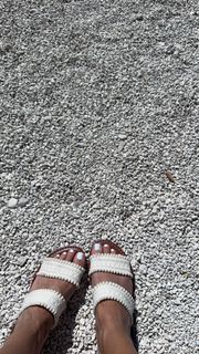 Scarlet Vas feet photo thumbnail