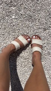 Scarlet Vas feet photo thumbnail