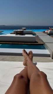 Scarlet Vas feet photo thumbnail