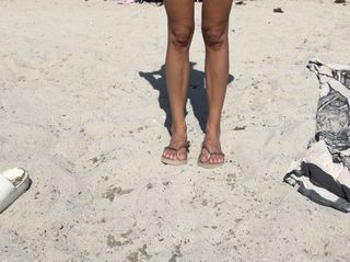 Scarlet Vas feet photo thumbnail