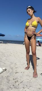 Scarlet Vas feet photo thumbnail