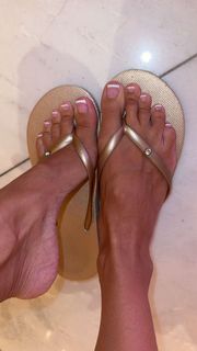 Scarlet Vas feet photo thumbnail