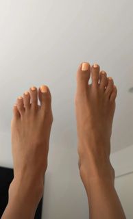 Scarlet Vas feet photo 2