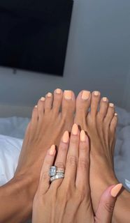 Scarlet Vas feet photo 20