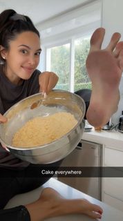 Scarlet Vas feet photo 12