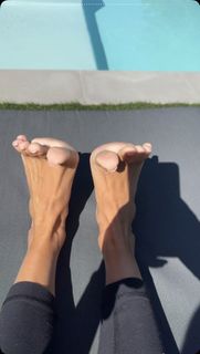 Scarlet Vas feet photo 10
