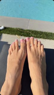 Scarlet Vas feet photo 18