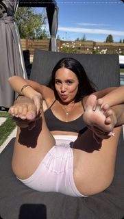 Scarlet Vas feet photo 12
