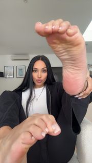 Scarlet Vas feet photo 9