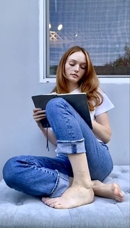 Scarlett DeMeo feet photo 6
