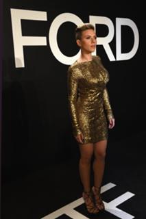 Scarlett Johansson feet photo thumbnail