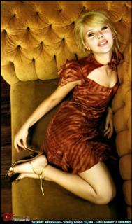 Scarlett Johansson feet photo thumbnail