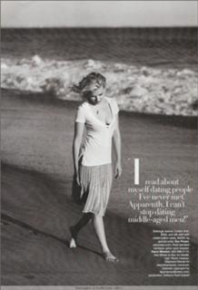 Scarlett Johansson feet photo thumbnail