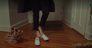 Scarlett Johansson feet photo thumbnail