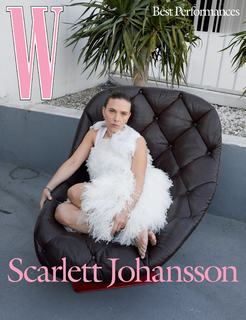 Scarlett Johansson feet photo thumbnail