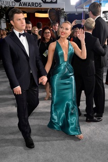 Scarlett Johansson feet photo thumbnail